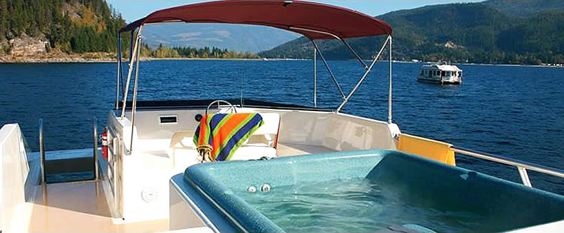 Houseboating in Oregon